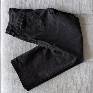 Abercrombie & Fitch The 90s Relaxed Jean High Rise